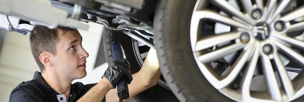 Déroulement d’un contrôle technique sur un véhicule