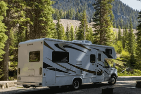 Les accessoires de voiture indispensables pour partir en camping