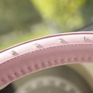 Couvre volant CUSTOMAGIC rose à strass