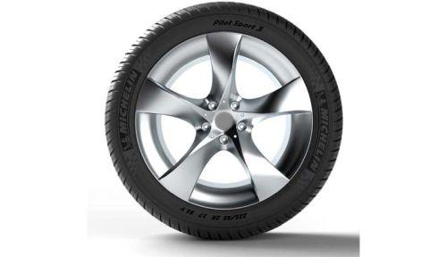 Pneu MICHELIN Pilot Sport 3 215/45ZR18 93W XL