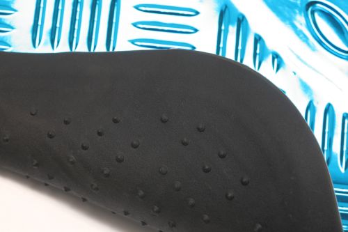 Jeu de 4 Tapis auto CUSTOMAGIC tuning  PVC effet métallisé noir