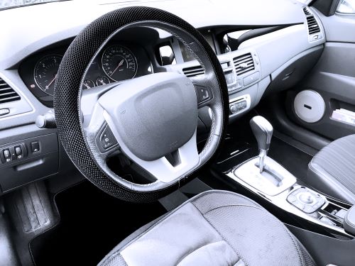 Couvre-volant CUSTO Twister mesh noir